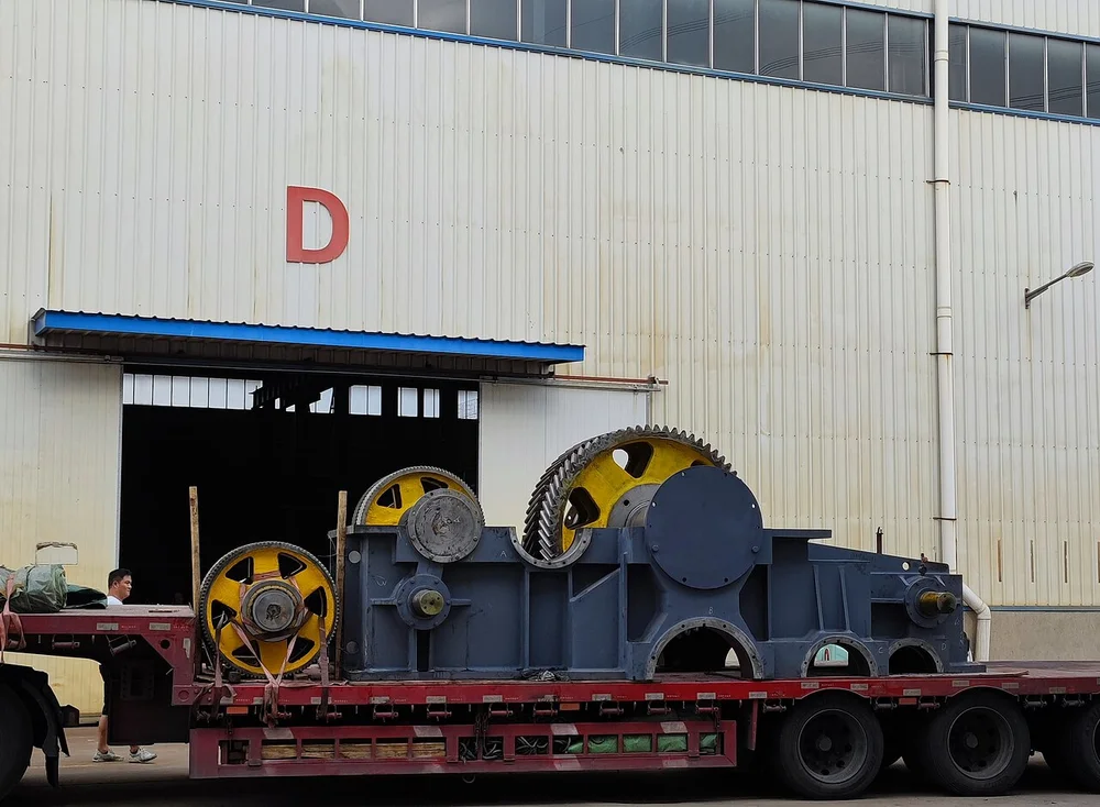 Tầm quan trọng của dầu bôi trơn bánh răng công nghiệp trong các dây chuyền sản xuất nặng